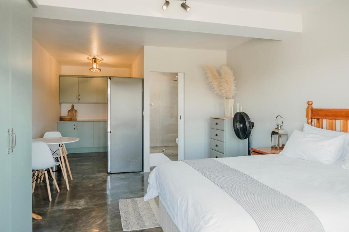Ocean View 4-Bed Getaway On Pearly Beach Exterior photo